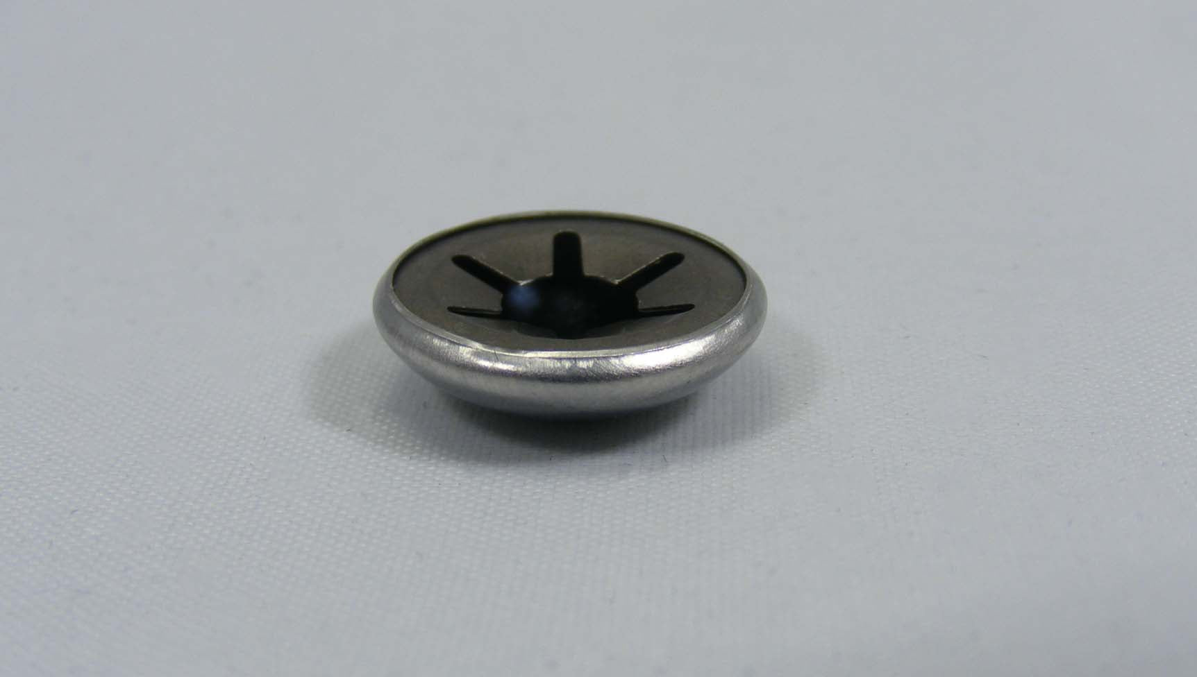 Numatic 6 Mm Chrome Hub Cap  Bv/6666/C