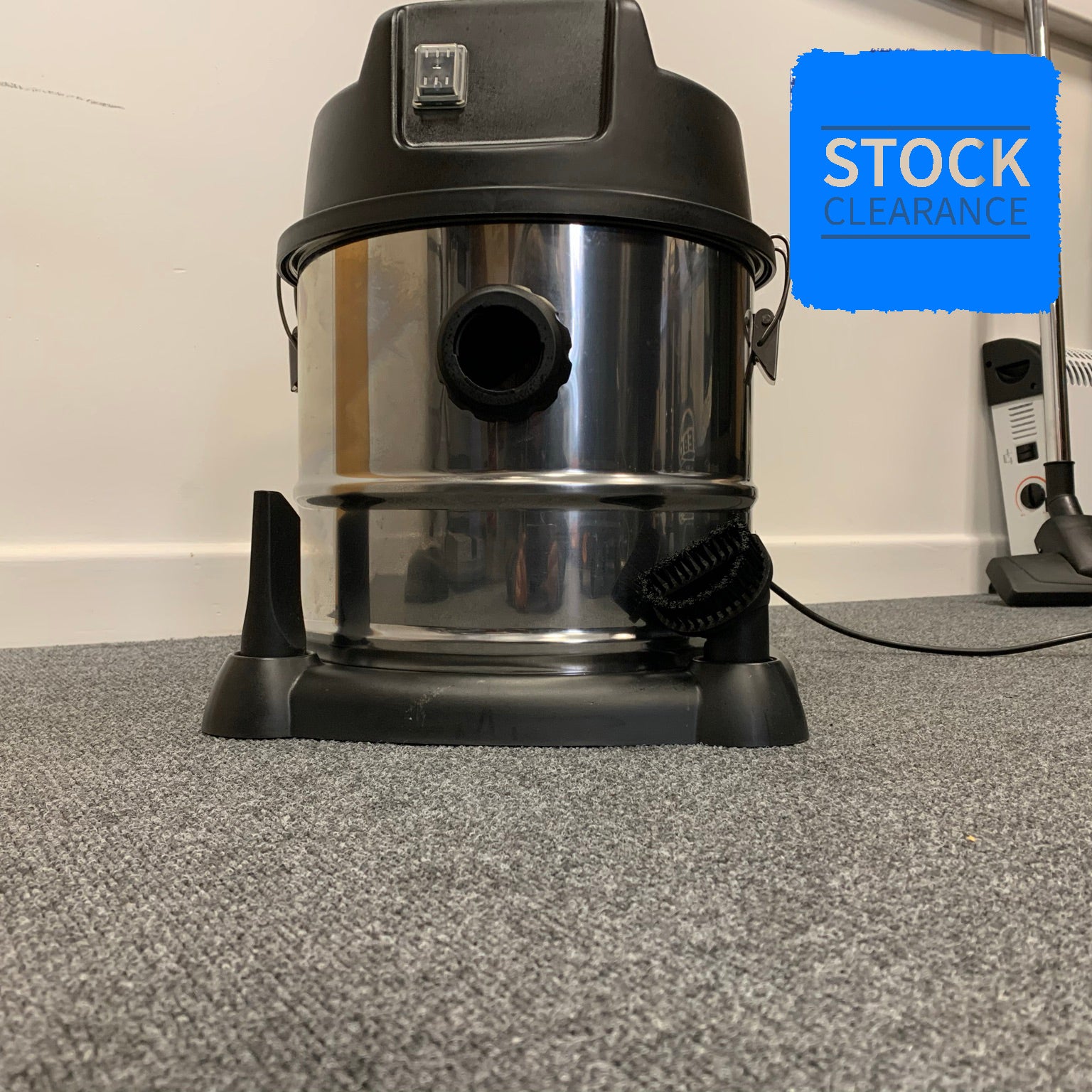 WL092 15l Wet And Dry Vacuum Cleaner 240v 1200w Stainless Steel - STOCK CLEARANCE